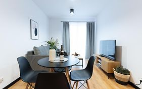 Slow River Apartment